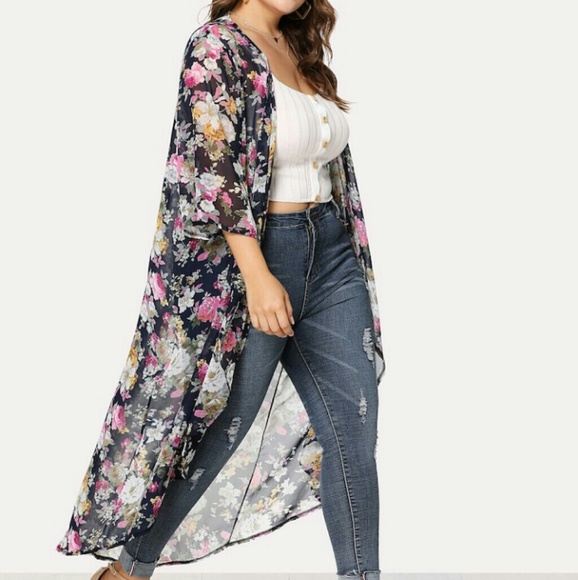 Beautiful Navy Floral Kimono - Picture 2 of 5